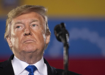 Trump decidió revocar la extensión del alivio migratorio a venezolanos en EEUU, según The New York Times