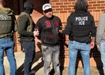 Arrestaron a otros 900 inmigrantes ilegales en un solo día, incluyendo miembros del Tren de Aragua