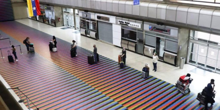 El régimen de Nicolás Maduro suspendió los vuelos entre Venezuela y Colombia hasta el próximo lunes