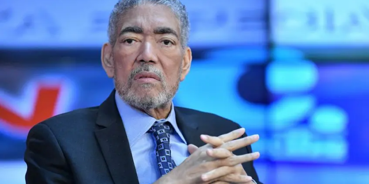 Presidente de República Dominicana destituye a canciller por acudir sin autorización a juramentación de Maduro