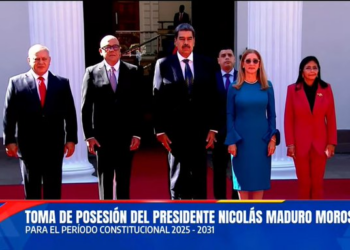 El dictador Nicolás Maduro llegó a la sede del Parlamento para su acto de juramentación inconstitucional como presidente de Venezuela