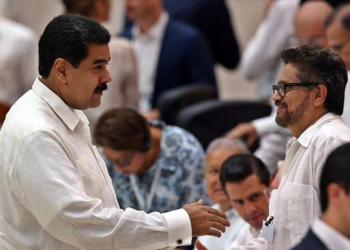 Justicia de EEUU revela supuesto acuerdo entre Iván Márquez y Nicolás Maduro para traficar drogas