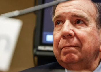 ABC de España: El Gobierno de Pedro Sánchez cree que Edmundo González no acudirá a la toma de posesión en Caracas