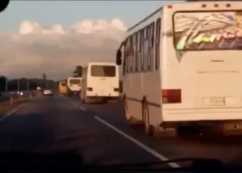 Presos políticos excarcelados se organizaron para pagar traslados y cumplir con su presentación ante el Palacio de Justicia