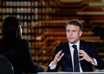 París exige represalias inmediatas de Europa a los aranceles anunciados por Trump: «Ahora replicaremos de nuevo»