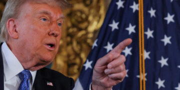 Trump dice que si Hamás no libera a los rehenes antes del sábado desatará el «infierno»