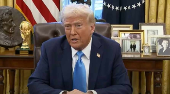 Trump dice que Venezuela “está haciendo lo correcto” al aceptar a los migrantes deportados