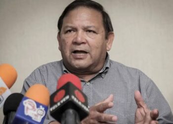 “No es ningún delincuente”: Andrés Velásquez rechaza arbitraria detención de Luis Somaza