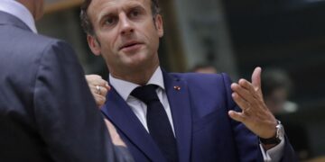 París reúne el lunes a líderes europeos para tratar sobre la seguridad del continente