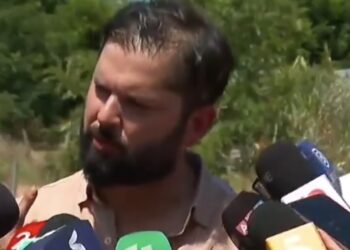 Gabriel Boric se reunió con el presidente de  Uruguay y ratificó que en Venezuela se robaron la elección: «No tengo ninguna duda que es una dictadura»