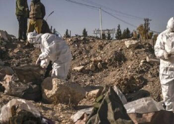 Encuentran fosa común en el centro de Siria con 17 cadáveres