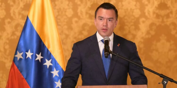 Ecuador anuncia aranceles del 27% a productos de México, en medio de tensión comercial con EEUU