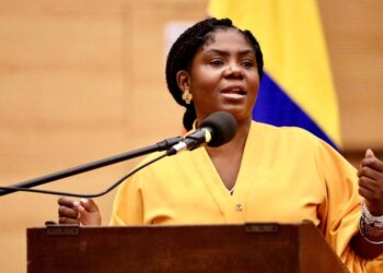 Vicepresidenta colombiana denuncia corrupción en el Gobierno de Gustavo Petro
