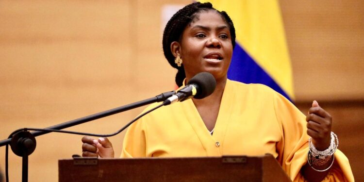 Vicepresidenta colombiana denuncia corrupción en el Gobierno de Gustavo Petro