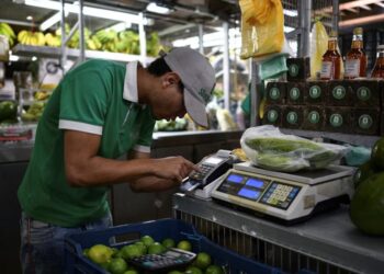 Inflación interanual en enero cerró en 78,78% en bolívares y 22,29% en dólares