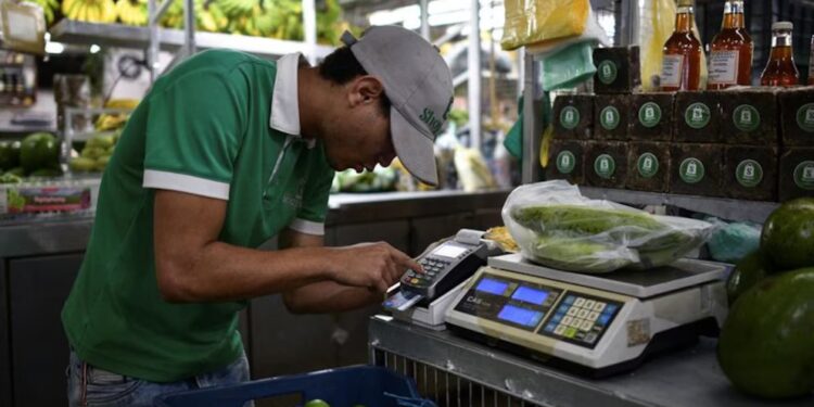 Inflación interanual en enero cerró en 78,78% en bolívares y 22,29% en dólares