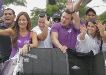Daniel Noboa cierra campaña en Ecuador sin delegar cargo en la vicepresidenta Verónica Abad