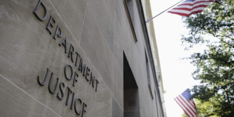 Departamento de Justicia apela orden judicial que detuvo el decreto de Trump de acabar con la ciudadanía por nacimiento