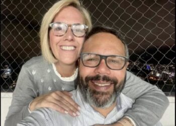 Hija de Edmundo González exige liberación de su esposo detenido por el régimen hace un mes