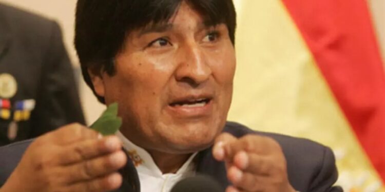 Evo Morales responde a empresario que insinuó dar un millón de dólares por detenerlo: “está loco o es tonto”