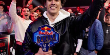 McKlopedia es el campeón de la Red Bull Batalla 5 vidas