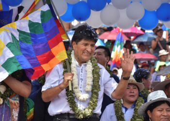 Policía de Bolivia tiene orden judicial para capturar a Evo Morales