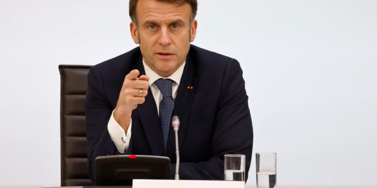 Líderes europeos se reúnen de urgencia en París ante la incertidumbre de las negociaciones sobre el futuro de Ucrania