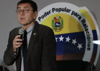 España: Podemos apartó de sus filas a Juan Carlos Monedero por testimonios de violencia sexual