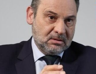 Retiran el pasaporte y prohíben salir de España al exministro José Luis Ábalos, involucrado en el «Delcygate»