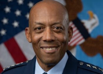 Donald Trump reemplazó al jefe del Ejército de EEUU