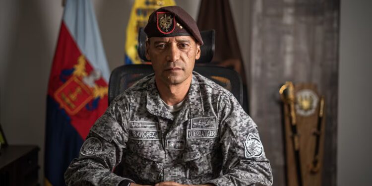 Nuevo ministro de Defensa de Colombia aseguró que no es petrista ni uribista