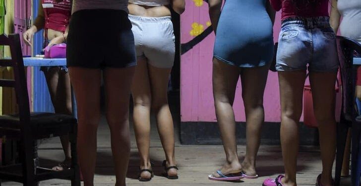 Policía española desmantela red de trata que explotaba sexualmente a mujeres colombianas y venezolanas