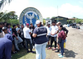 Piden investigar muerte de niña venezolana en naufragio en Panamá