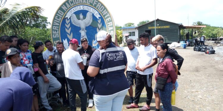 Piden investigar muerte de niña venezolana en naufragio en Panamá