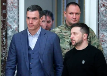 Pedro Sánchez y otros líderes europeos anuncian mil millones de euros en ayuda militar a Ucrania en 2025