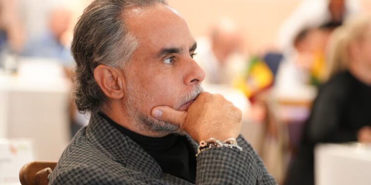 Petro nombra a Armando Benedetti ministro de Interior