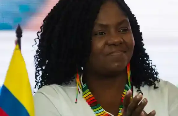 Vicepresidenta de Colombia denunció que su vida «corre peligro» por denunciar corrupción