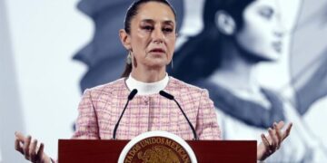 Sheinbaum reafirma apoyo a migrantes mexicanos en EEUU y destaca fortaleza de consulados