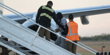 Estados Unidos ha deportado a Ecuador a más de 1.100 migrantes desde el inicio de 2025