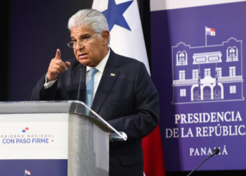 Mulino señala de «falsedad intolerable» anuncio de EEUU de no pago de tarifas en el Canal