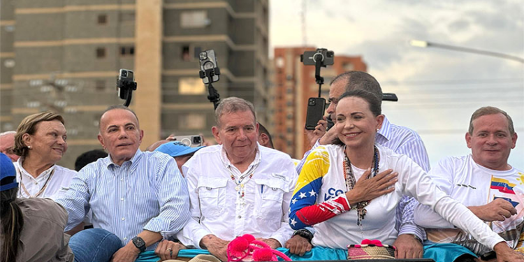 ABC de España | Maduro vuelve a romper la unidad de la oposición, dividida entre participar o no en las regionales