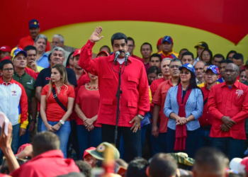 Maduro celebra los 26 años de chavismo y dice que seguirá «venciendo» las «conspiraciones»