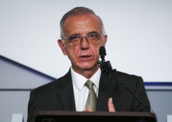 Renunció el Ministro de Defensa de Colombia en medio de la crisis del Gobierno de Gustavo Petro