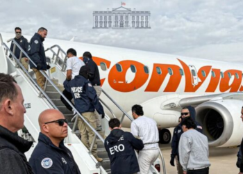 EEUU deporta a tres migrantes a Venezuela luego de que juez impidiera su traslado a la Bahía de Guantánamo