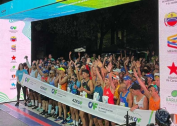 Más de 6.000 corredores tomaron Caracas este 16Feb por el Maratón CAF 