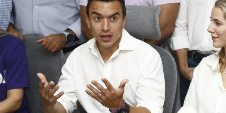 Daniel Noboa prometió en Ecuador 3 mil millones de dólares en créditos
