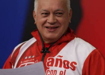 Diosdado Cabello asegura que uno de los deportados de EEUU tiene alerta roja de Interpol Ecuador