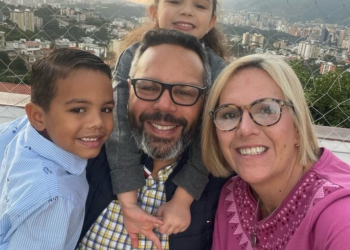 Aseguran que yerno de Edmundo González fue presentado en tribunales