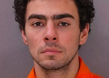 Acusado de asesinar a director de UnitedHealthcare comparecerá este viernes ante la justicia en Nueva York