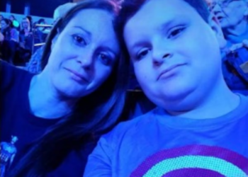 Una madre asegura que mató a su hijo un día antes de su cumpleaños porque «él no quería cumplir 18»